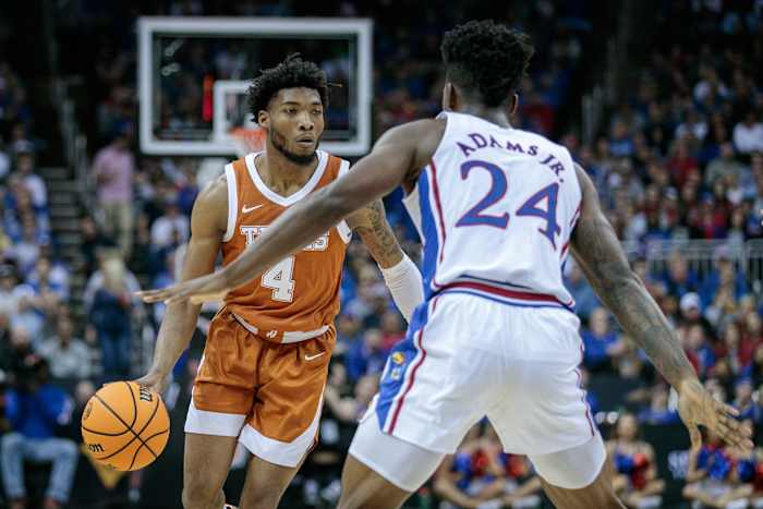 Texas Longhorns guard Tyrese Hunter against Kansas